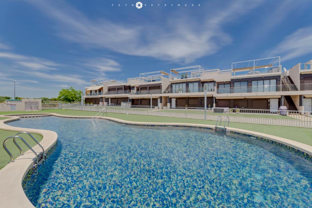 Apartamento En La Planta Baja "Playa Elisa" Pilar de la Horadada Eksteriør bilde